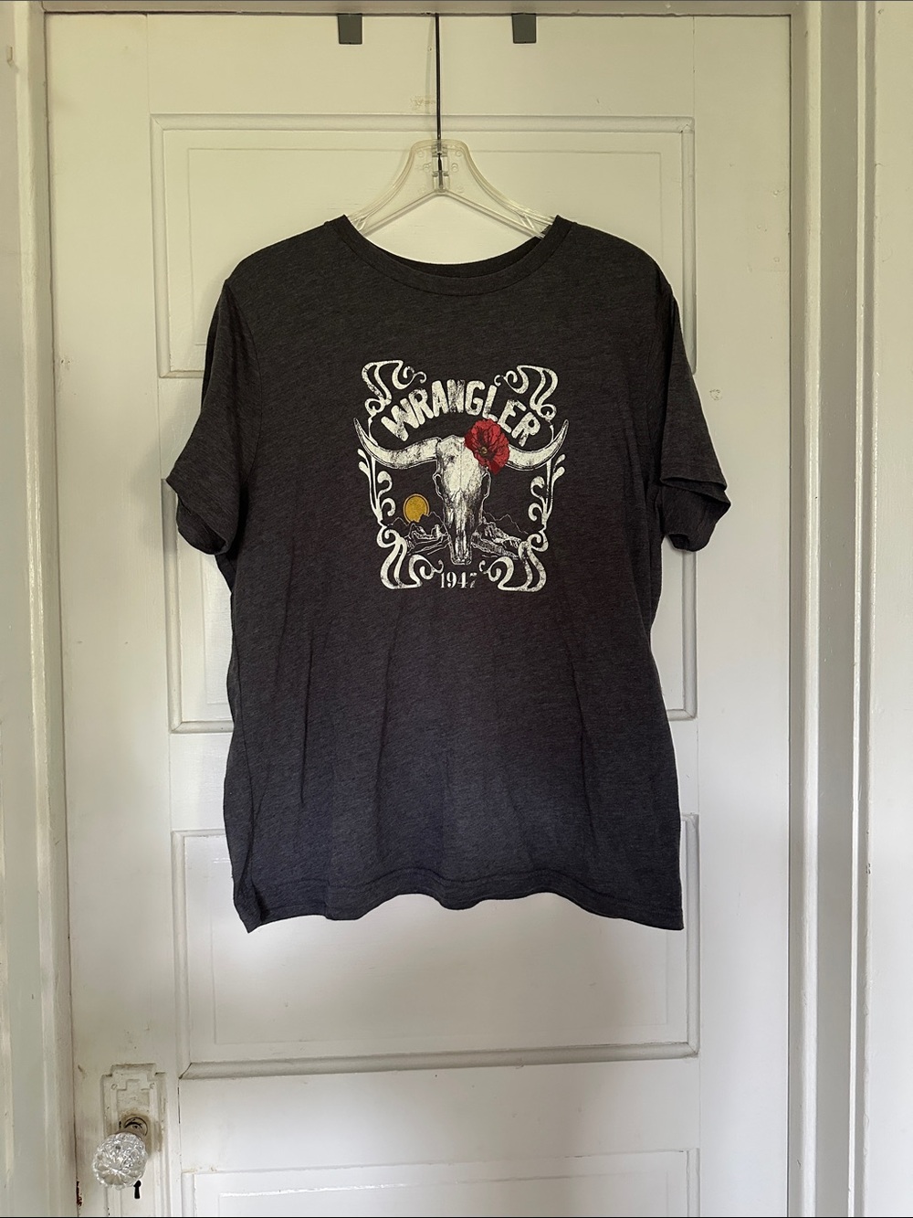 Wrangler women's Charcoal Graphic Tee - Bull Skull Design